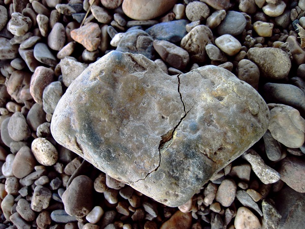 image of a broken heart